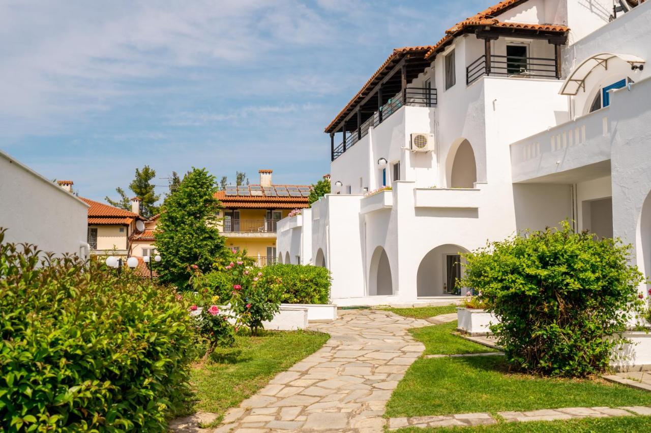Theo Bungalows Boutique Hotel 크리오피지 외부 사진