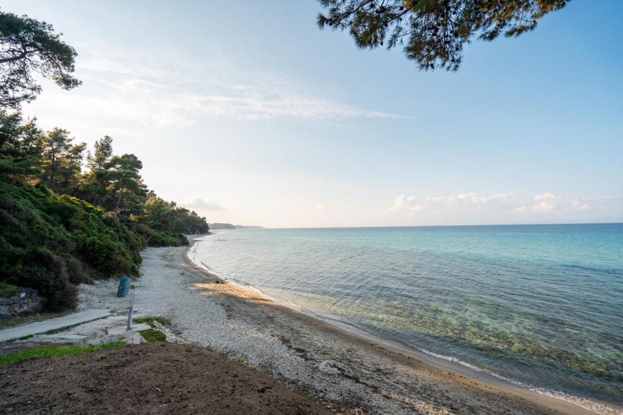 Theo Bungalows Boutique Hotel 크리오피지 외부 사진