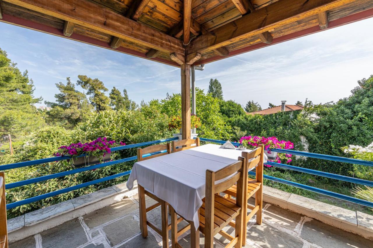 Theo Bungalows Boutique Hotel 크리오피지 외부 사진