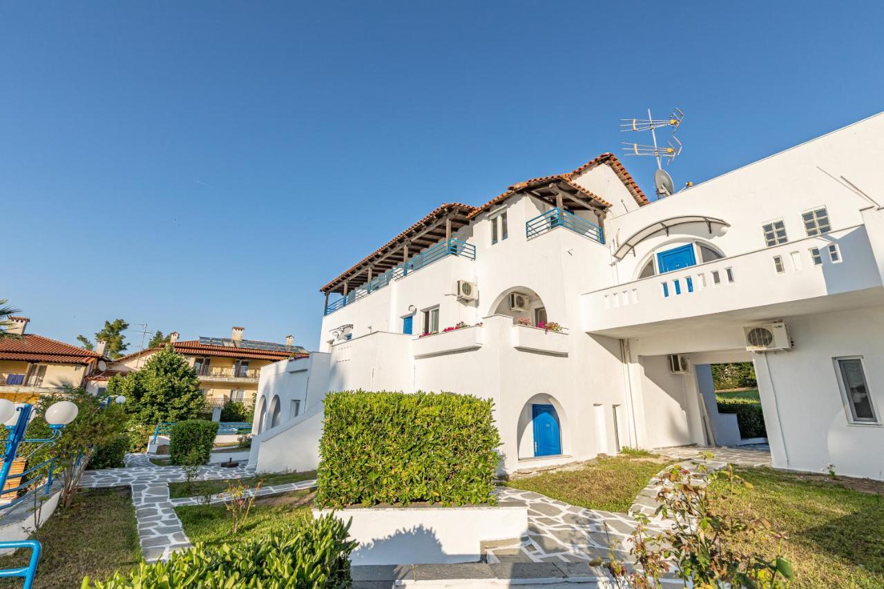 Theo Bungalows Boutique Hotel 크리오피지 외부 사진
