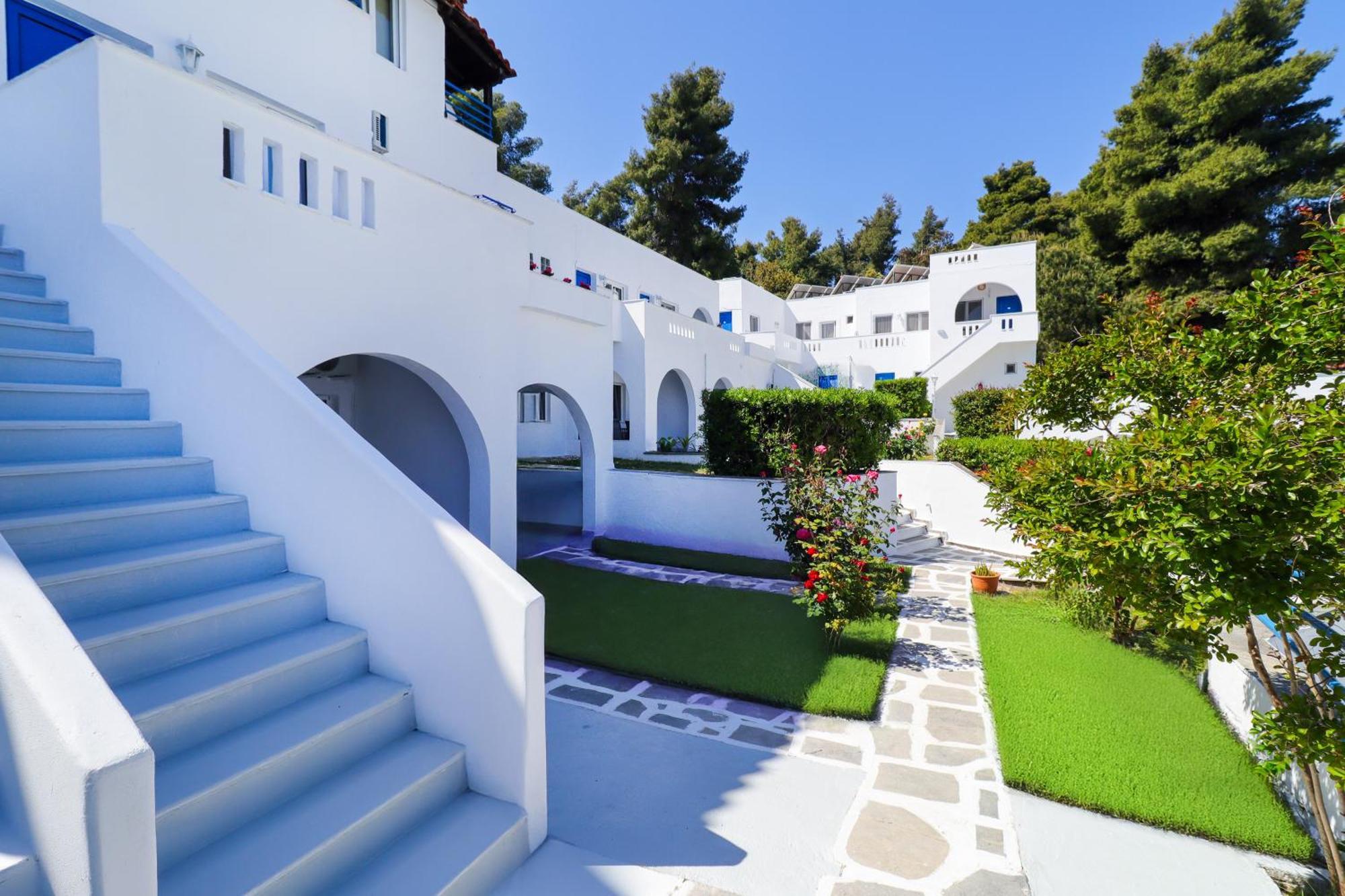 Theo Bungalows Boutique Hotel 크리오피지 외부 사진