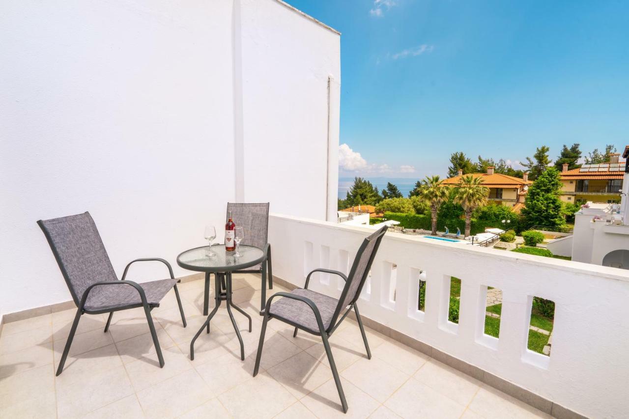Theo Bungalows Boutique Hotel 크리오피지 외부 사진
