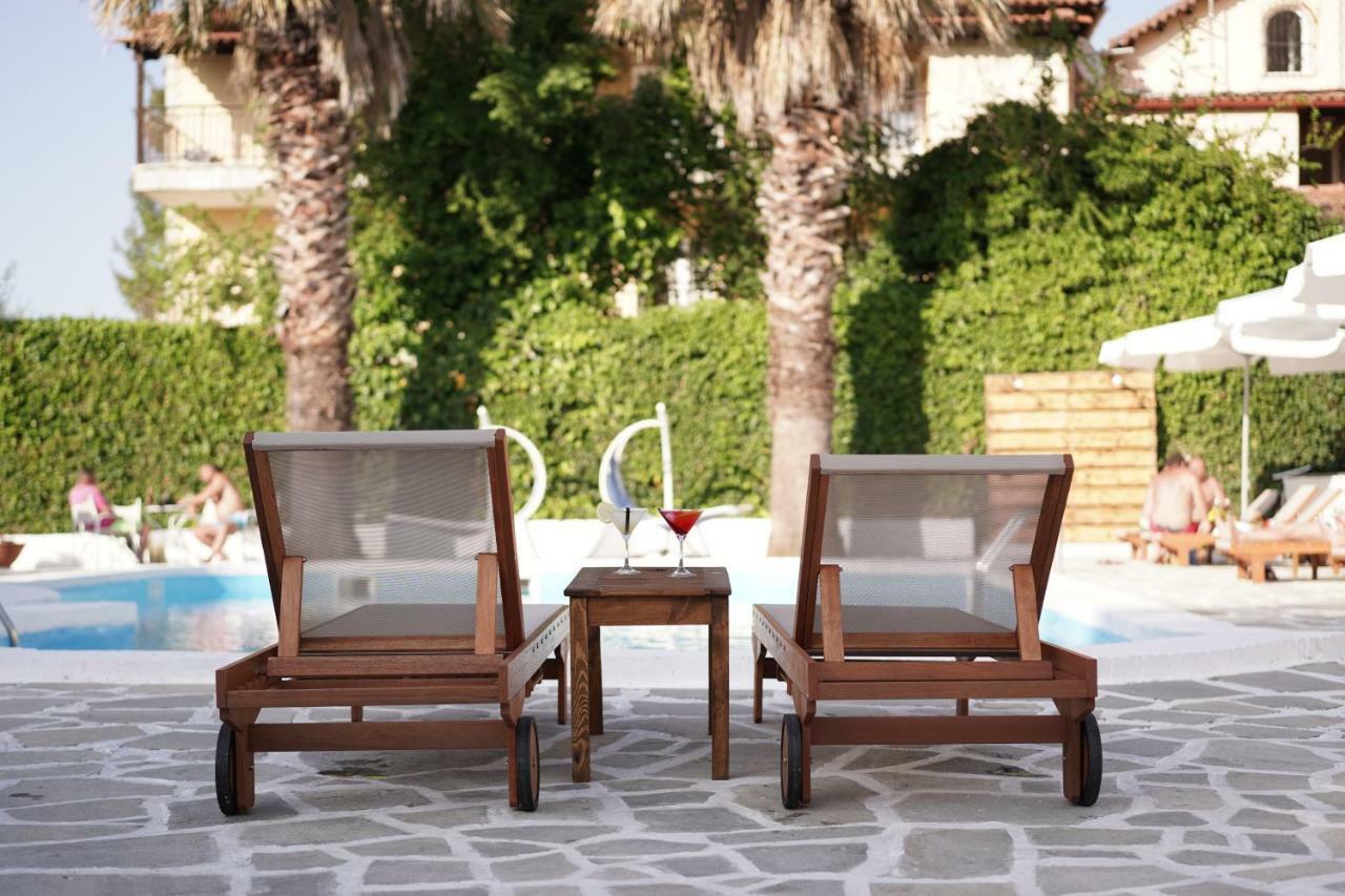 Theo Bungalows Boutique Hotel 크리오피지 외부 사진